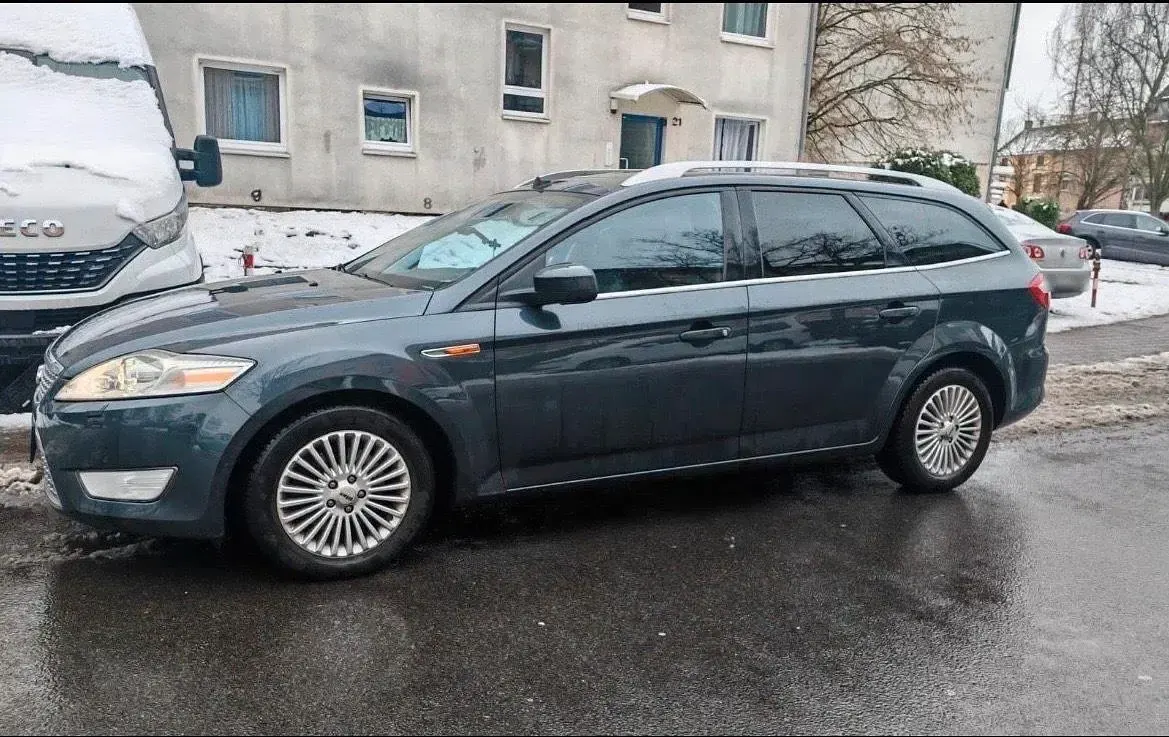 Gebraucht Ford Mondeo Titanium X 130 PS (95 kW) 2007 Grau Limousine
