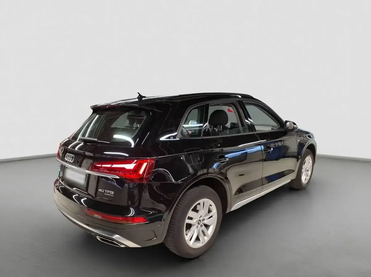 Second-hand Audi Q5 S-Line 204 CP (150 kW) 2024 Negru SUV