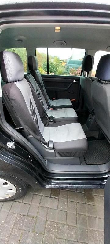 Gebraucht VW Touran 115 PS (84 kW) 2004 Schwarz Van / Kleinbus