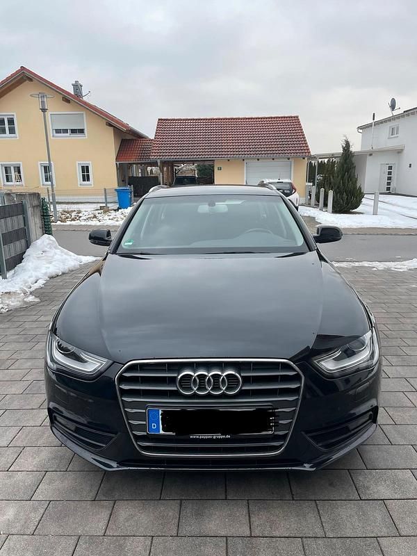 Gebraucht Audi A4 Ambition 170 PS (125 kW) 2012 Schwarz Kombi