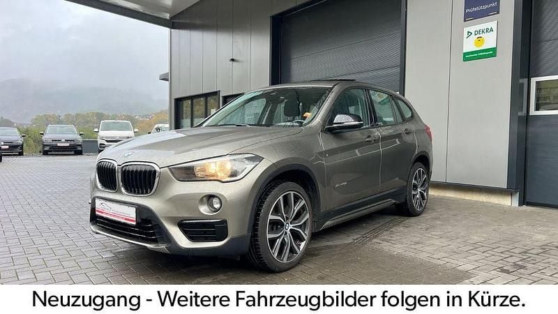 Silber Gebraucht 2016 BMW X1 Sport Line SUV | 18.690 € (Fairer Preis) - Bild 1/4