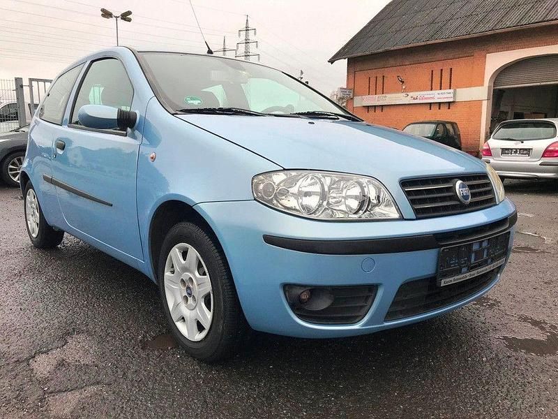 Blau Gebraucht 2004 Fiat Punto Dynamic Kleinwagen | 2.699 € (Teuer) - Bild 1/4