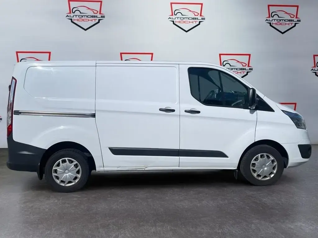 Gebraucht Ford Transit Custom Trend 101 PS (74 kW) 2016 Weiss Van / Kleinbus