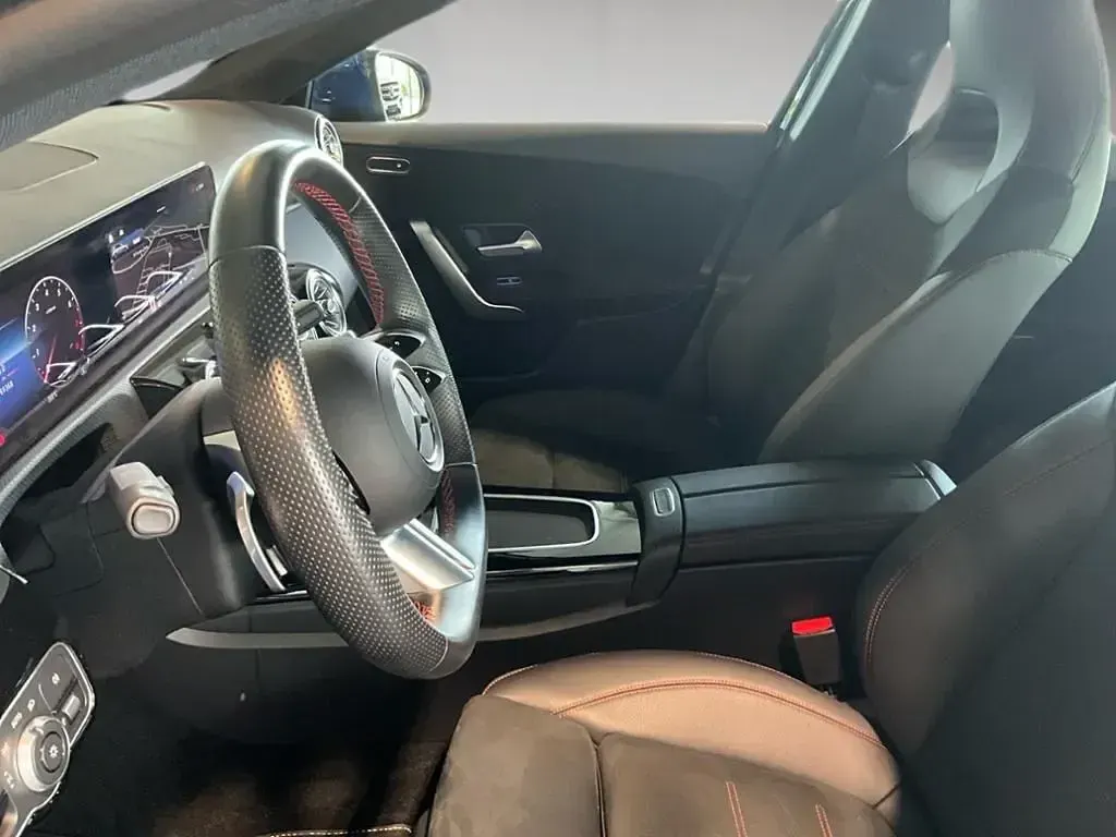 Gebraucht Mercedes A200 Advanced Plus 163 PS (119 kW) 2023 Blau Limousine