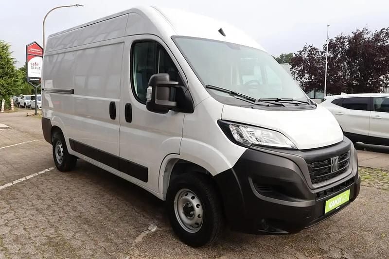 Weiß Neu 2024 Fiat Ducato Van | 26.500 € (Superpreis) - Bild 1/4