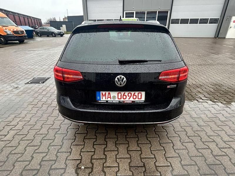 Gebraucht VW Passat Highline 190 PS (139 kW) 2018 Schwarz Kombi