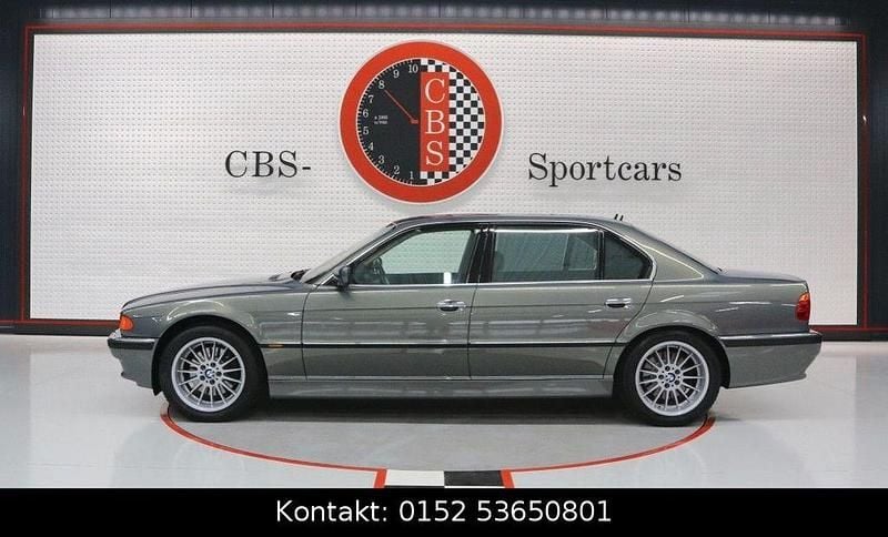 Gebraucht BMW 750L 326 PS (239 kW) 2001 Grau Limousine