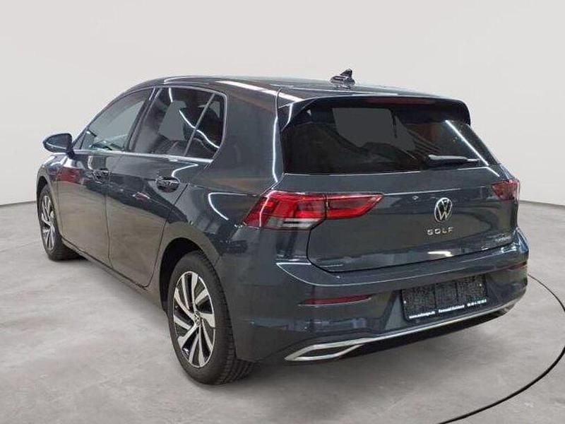 Gebraucht VW Golf VIII Style 150 PS (110 kW) 2022 Uranograu Limousine