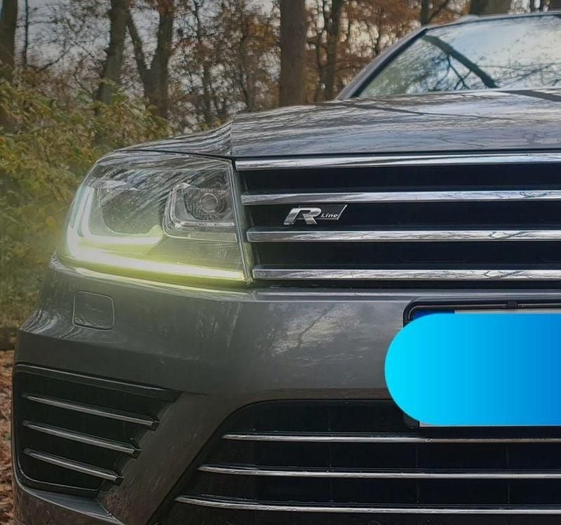 Grau Gebraucht 2016 VW Touareg SUV | 20.000 € (Guter Preis) - Bild 1/4