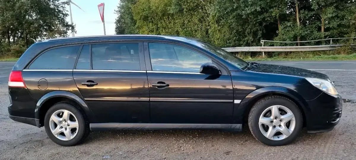 Gebraucht Opel Vectra 150 PS (110 kW) 2006 Schwarz Kombi