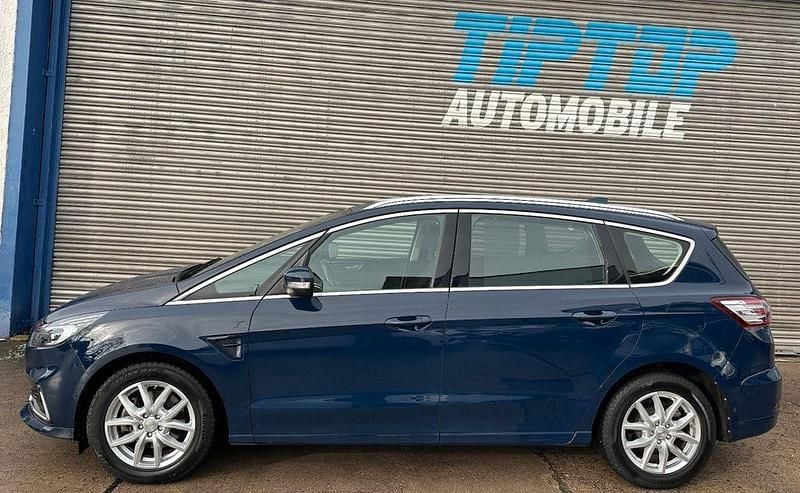 Gebraucht Ford S-MAX Titanium 150 PS (110 kW) 2020 Blau Van / Kleinbus