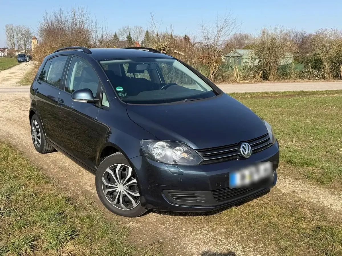 Occasion VW Golf 105 ch (77 kW) 2010 Bleue Monospace