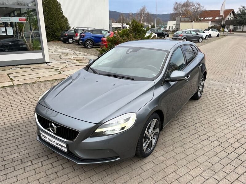 Gebraucht Volvo V40 Momentum 120 PS (88 kW) 2016 Grau Kombi