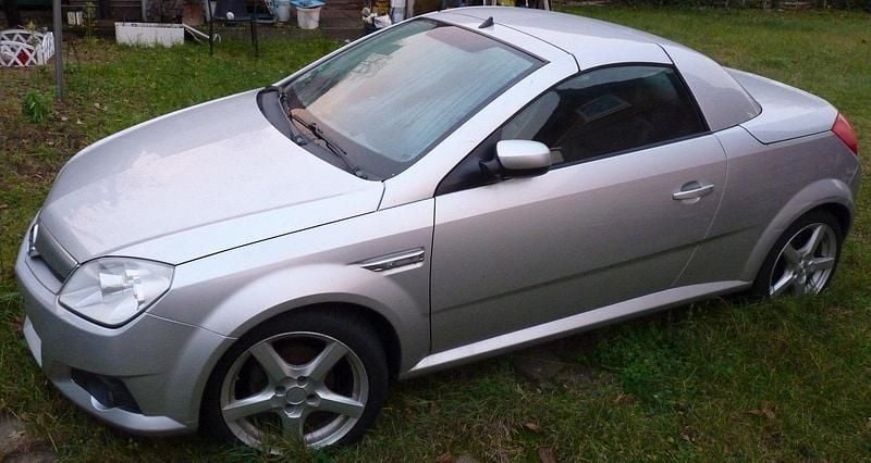 Silber Gebraucht 2004 Opel Tigra Cabrio | 990 € (Superpreis) - Bild 1/4