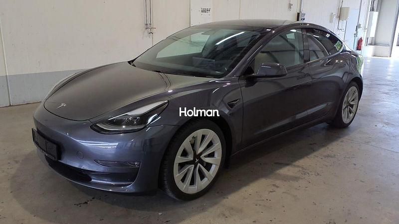 Grau Gebraucht 2021 Tesla Model 3 Long Range Limousine | 27.311 € (Fairer Preis) - Bild 1/4