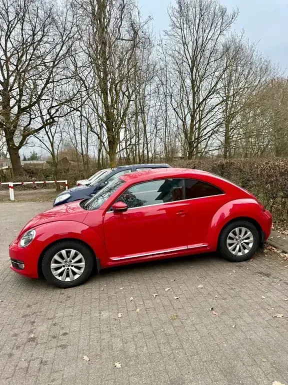 Gebraucht VW Beetle 105 PS (77 kW) 2012 Rot Kleinwagen