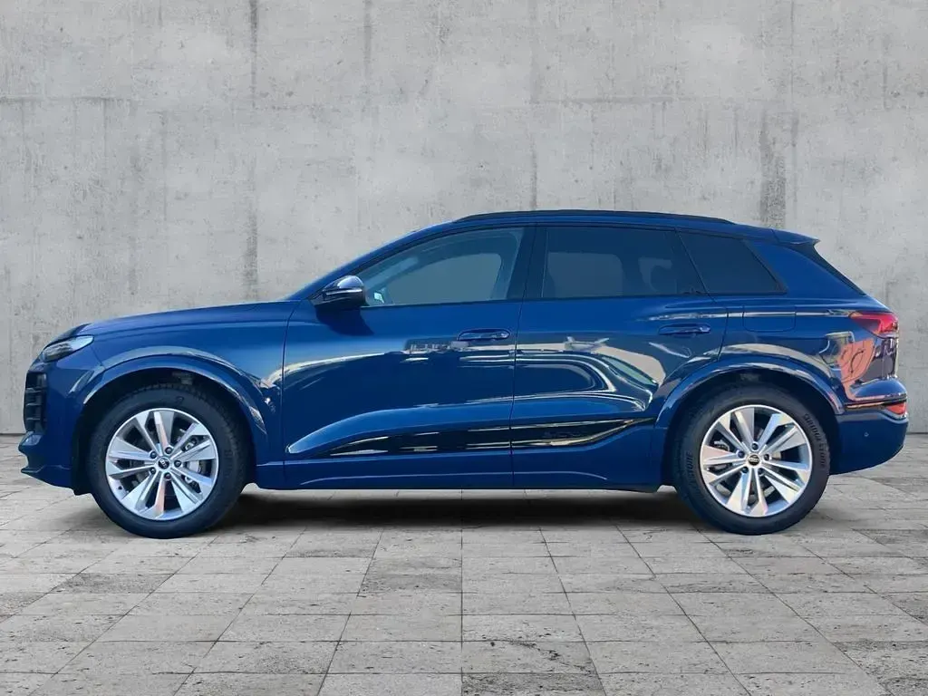 Gebraucht Audi Q6 e-tron Performance 225 kW (306 PS) 2025 Ascariblau metallic SUV