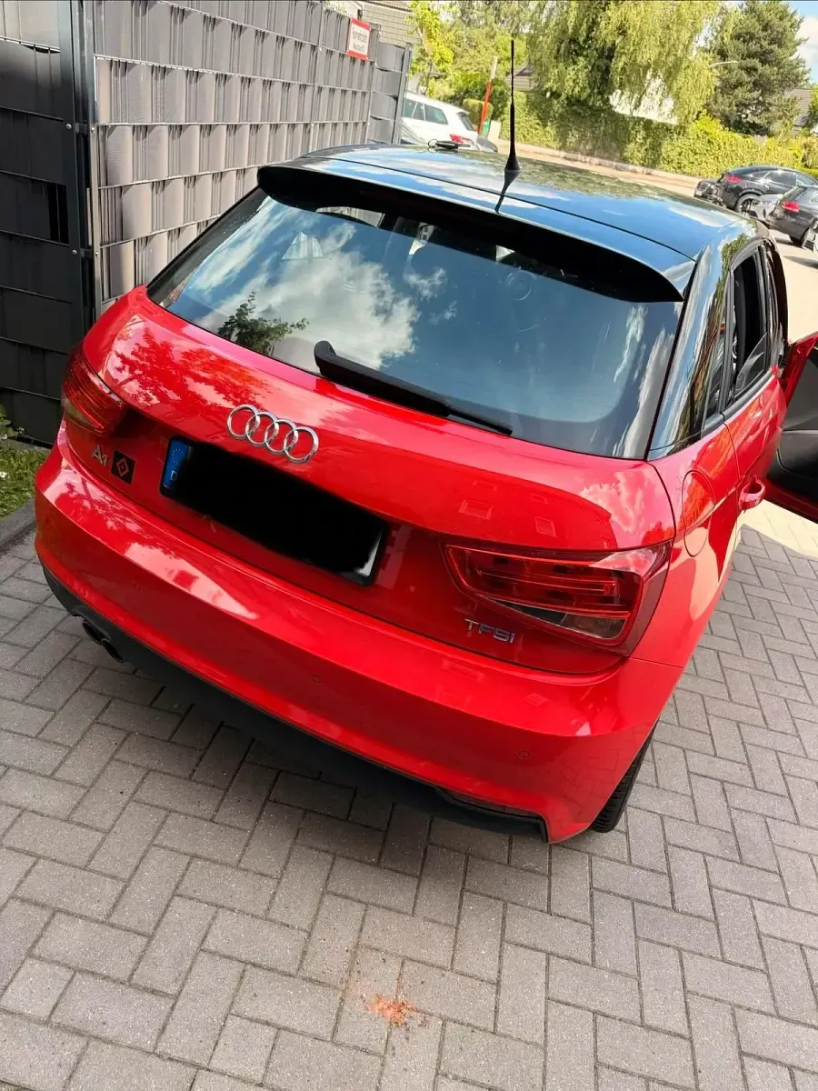 Gebraucht Audi A1 Sportback 150 PS (110 kW) 2016 Rot Kleinwagen