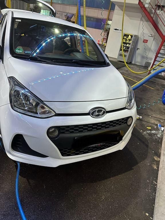 Weiß Gebraucht 2017 Hyundai i10 Kleinwagen | 5.500 € (Guter Preis) - Bild 1/4