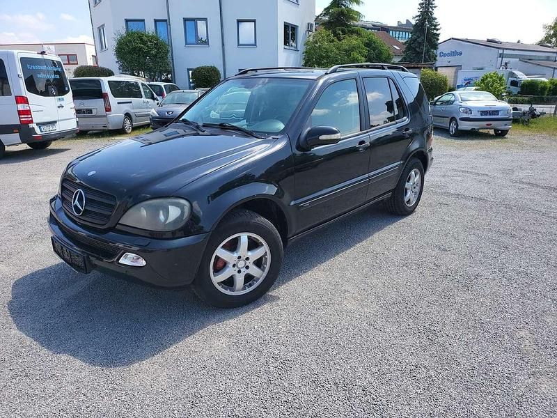 Schwarz Gebraucht 2003 Mercedes ML350 SUV | 5.100 € (Fairer Preis) - Bild 1/4