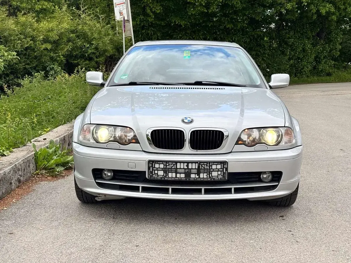 Gebraucht BMW 323 170 PS (125 kW) 2000 Titansilber metallic (354) Coupé