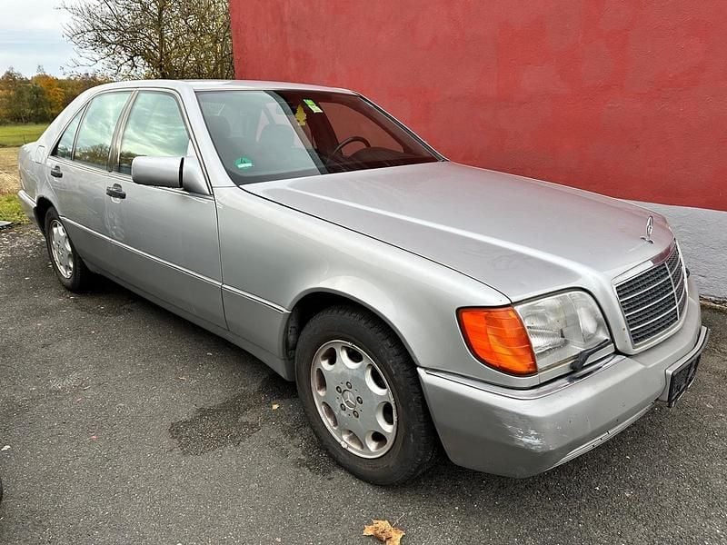 Silber Gebraucht 1992 Mercedes 420 SE Limousine | 3.999 € - Bild 1/4
