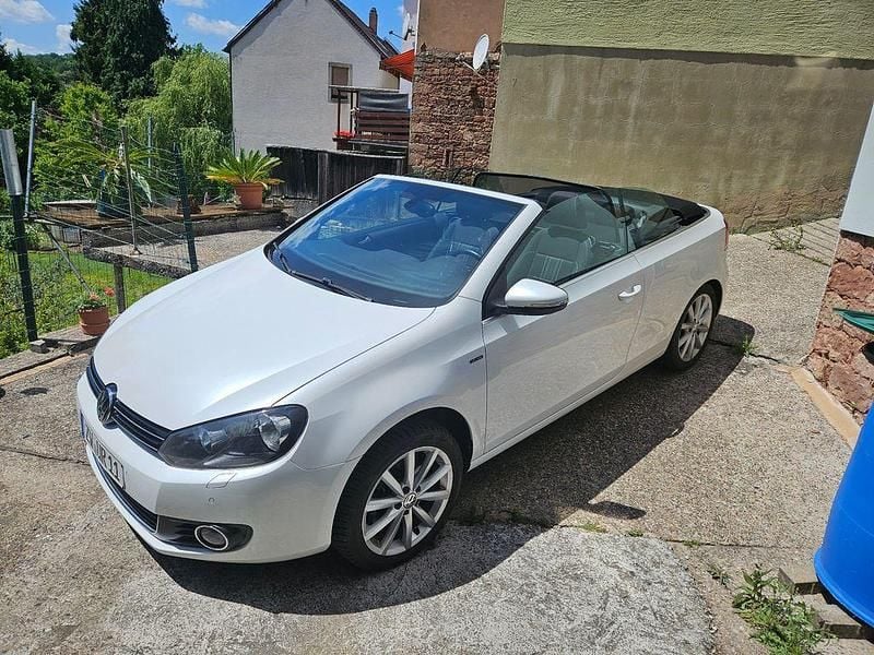 Weiß Gebraucht 2015 VW Golf Cabriolet LOUNGE Cabrio | 9.900 € (Guter Preis) - Bild 1/4