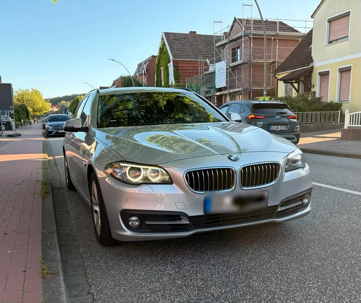 Gebraucht BMW 520 184 PS (135 kW) 2014 Silber Kombi