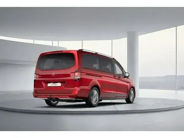 Gebraucht Mercedes V250 190 PS (139 kW) 2025 Rot Van / Kleinbus