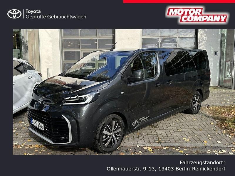 Grau Gebraucht 2024 Toyota Proace Team Van / Kleinbus | 62.000 € (Teuer) - Bild 1/4