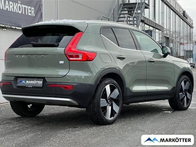 Gebraucht Volvo XC40 Plus 261 PS (191 kW) 2022 Gruen SUV