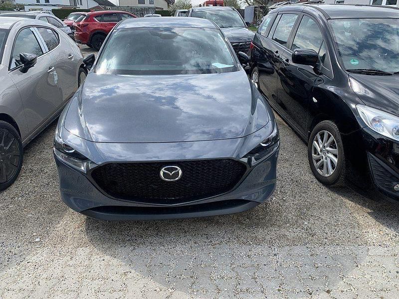 Neu Mazda 3 Nagisa 140 PS (102 kW) 2026 Polymetal gray Limousine