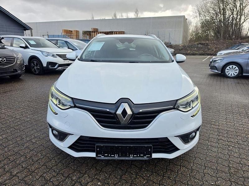 Gebraucht Renault Mégane IV 110 PS (80 kW) 2018 Weiß Limousine