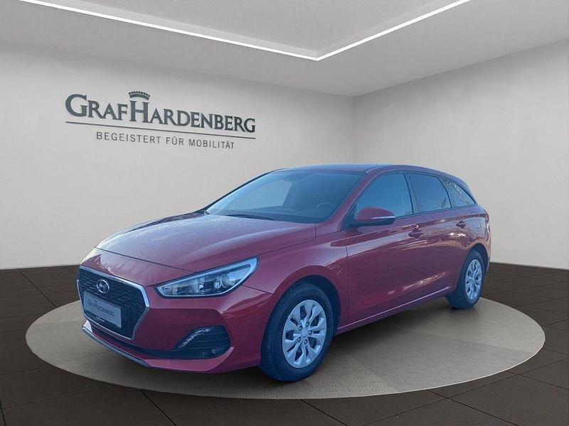 Rot Gebraucht 2019 Hyundai i30 YES! Kombi | 14.290 € (Fairer Preis) - Bild 1/4