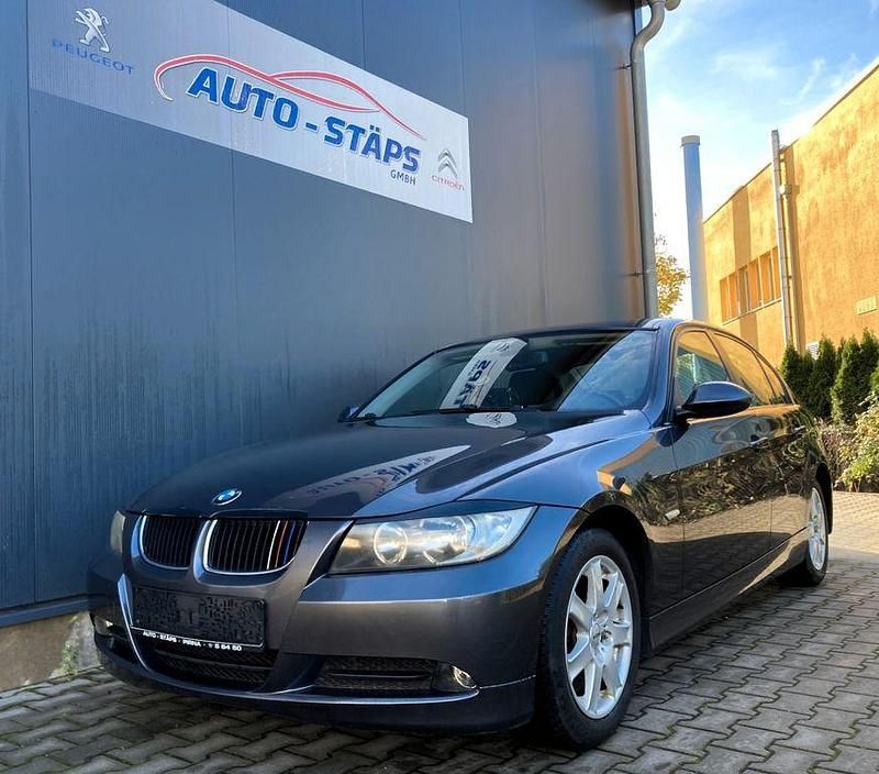 Grau Gebraucht 2008 BMW 318 Advantage Limousine | 3.990 € (Guter Preis) - Bild 1/4