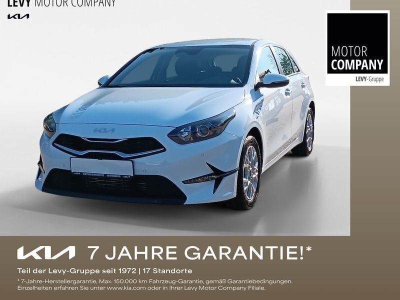 Wd casa white s Neu 2025 Kia Ceed Limousine | 23.252 € (Superpreis) - Bild 1/4