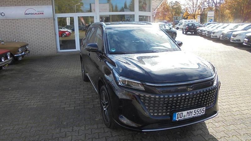 Gebraucht DFSK Fengon 177 PS (130 kW) 2024 Schwarz Van / Kleinbus