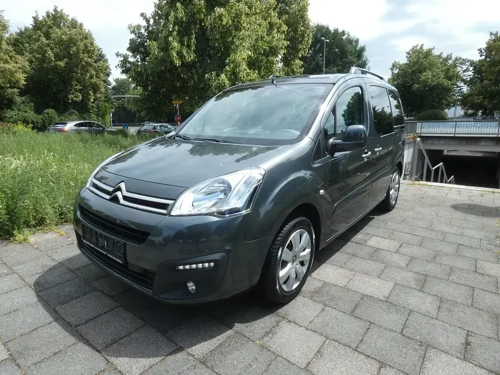 Gebraucht Citroën e-Berlingo SELECTION 110 PS (80 kW) 2016 Grau Kombi