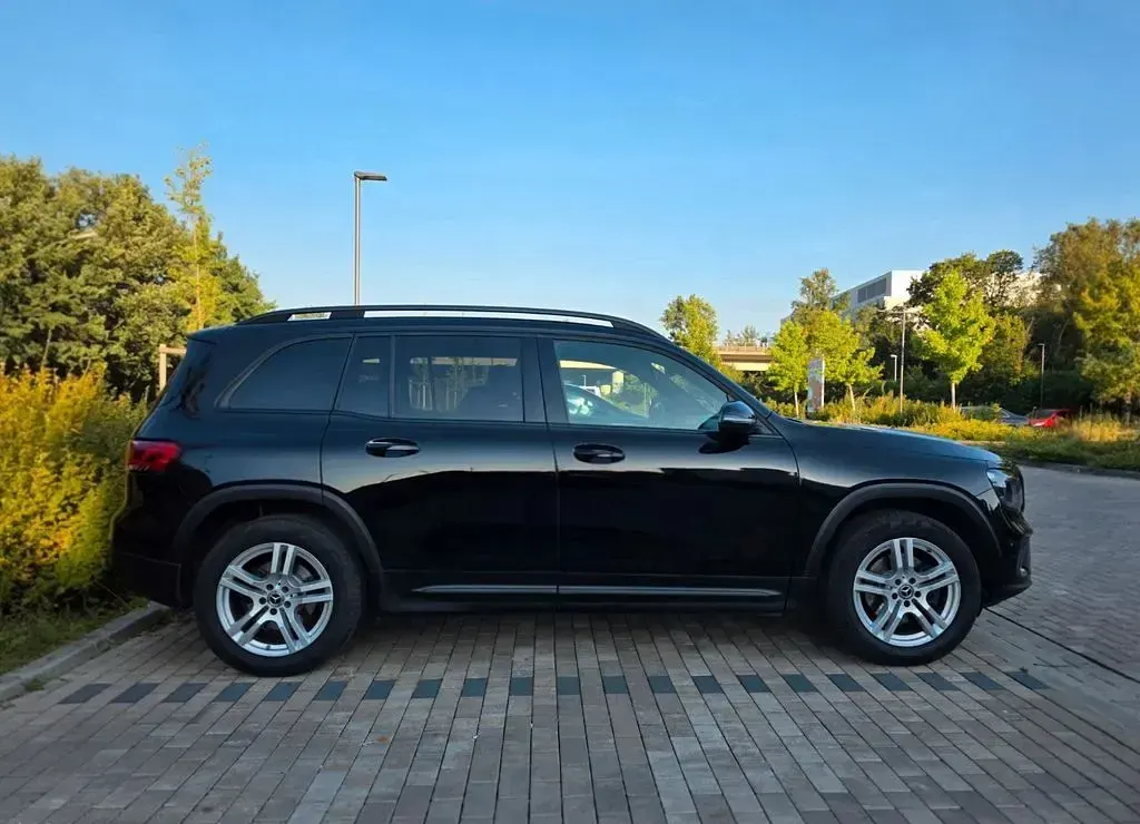 Gebraucht Mercedes GLB220 190 PS (139 kW) 2022 Schwarz SUV