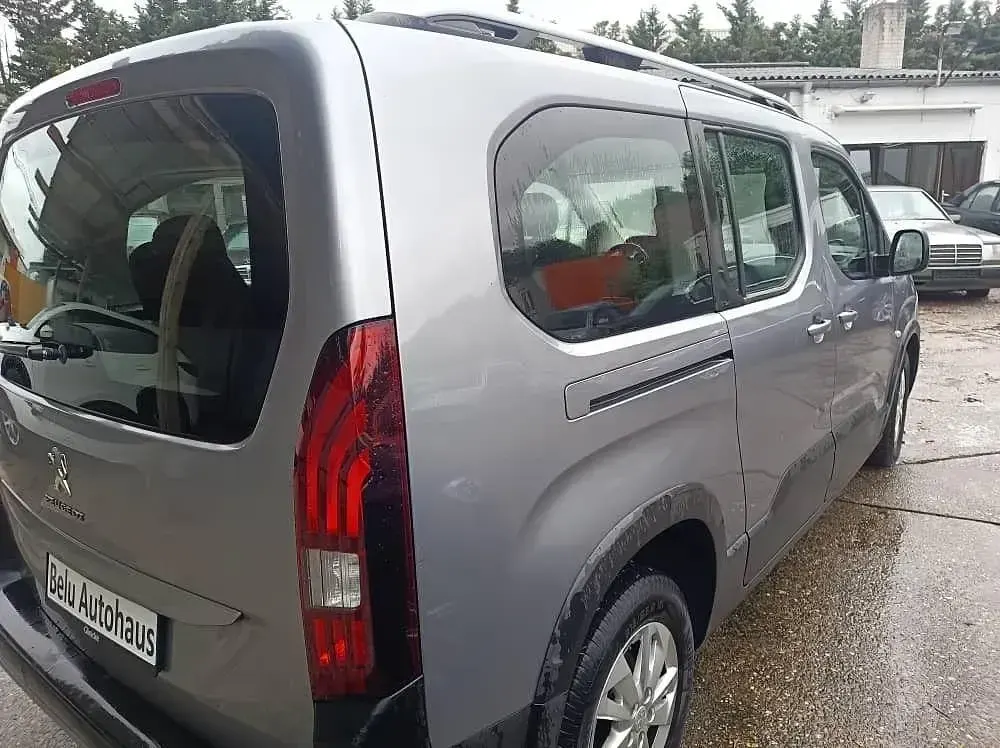 Gebraucht Peugeot Rifter 131 PS (96 kW) 2019 Silber Van / Kleinbus