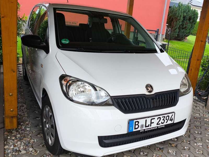 Weiß Gebraucht 2015 Skoda Citigo Active Kleinwagen | 5.500 € (Fairer Preis) - Bild 1/4