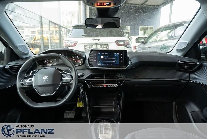 Gebraucht Peugeot 208 Active 101 PS (74 kW) 2023 Silber Kleinwagen
