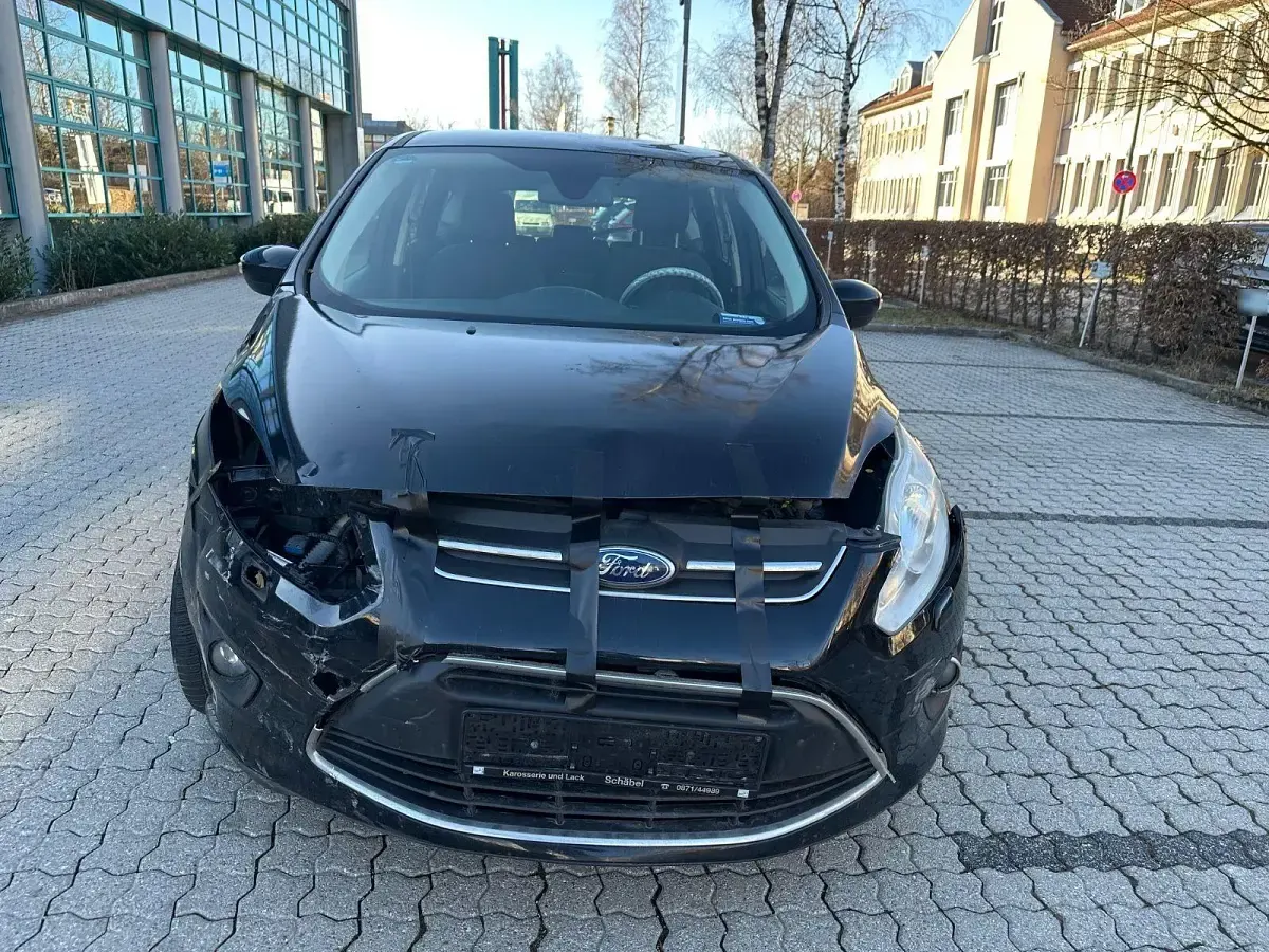 Gebraucht Ford C-MAX Titanium 120 PS (88 kW) 2016 Schwarz Van / Kleinbus