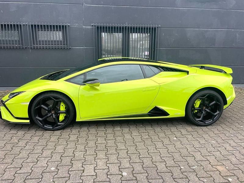 Gebraucht Lamborghini Huracán 640 PS (470 kW) 2023 Grün Coupé