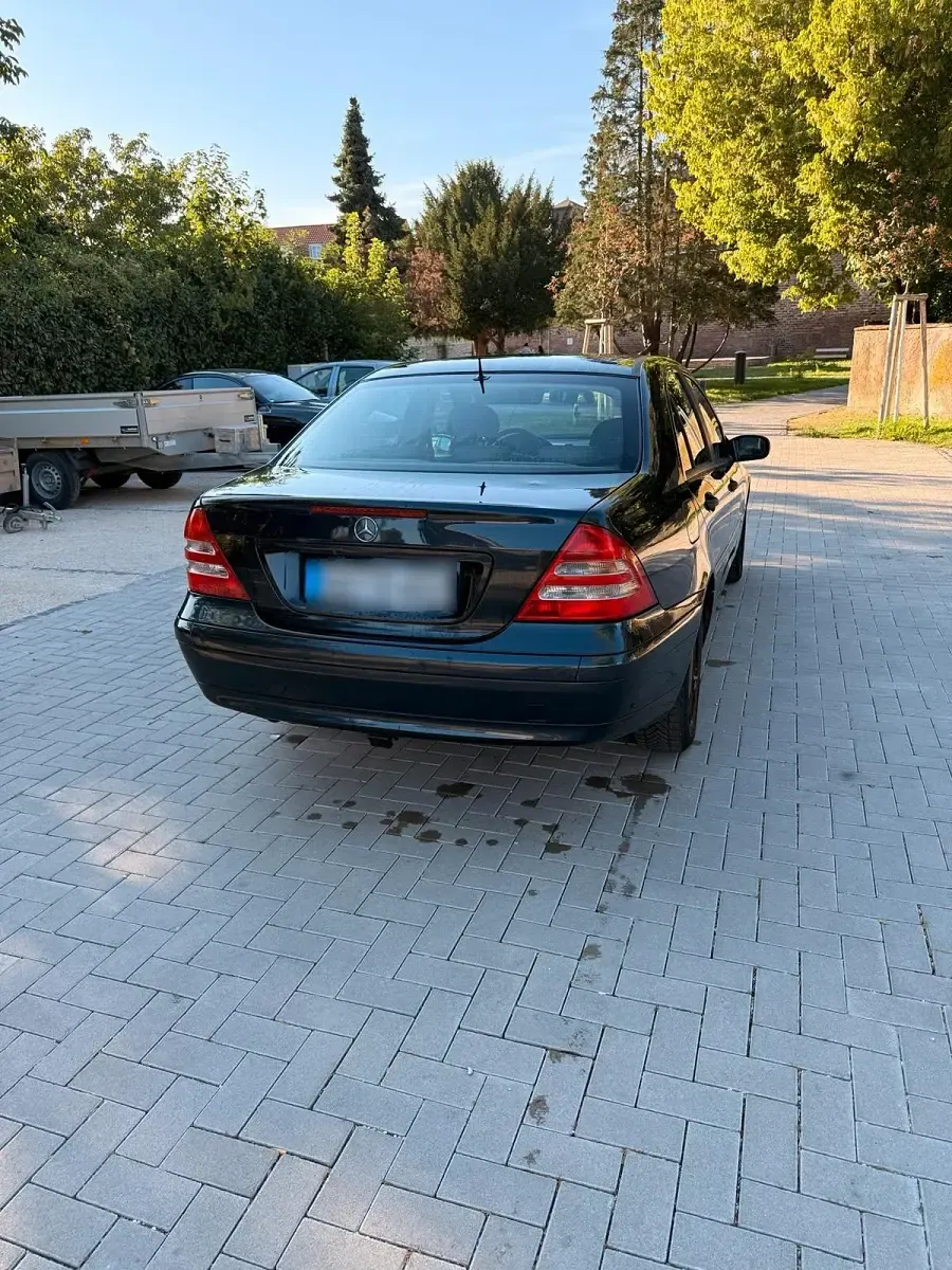Gebraucht Mercedes C180 Classic 143 PS (105 kW) 2004 Schwarz Limousine