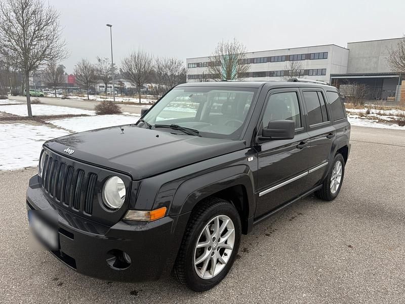 Schwarz Gebraucht 2009 Jeep Patriot SUV | 2.200 € (Guter Preis) - Bild 1/4