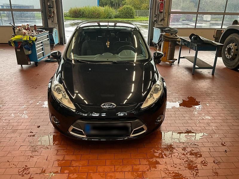 Gebraucht Ford Fiesta Titanium 82 PS (60 kW) 2009 Schwarz Kleinwagen