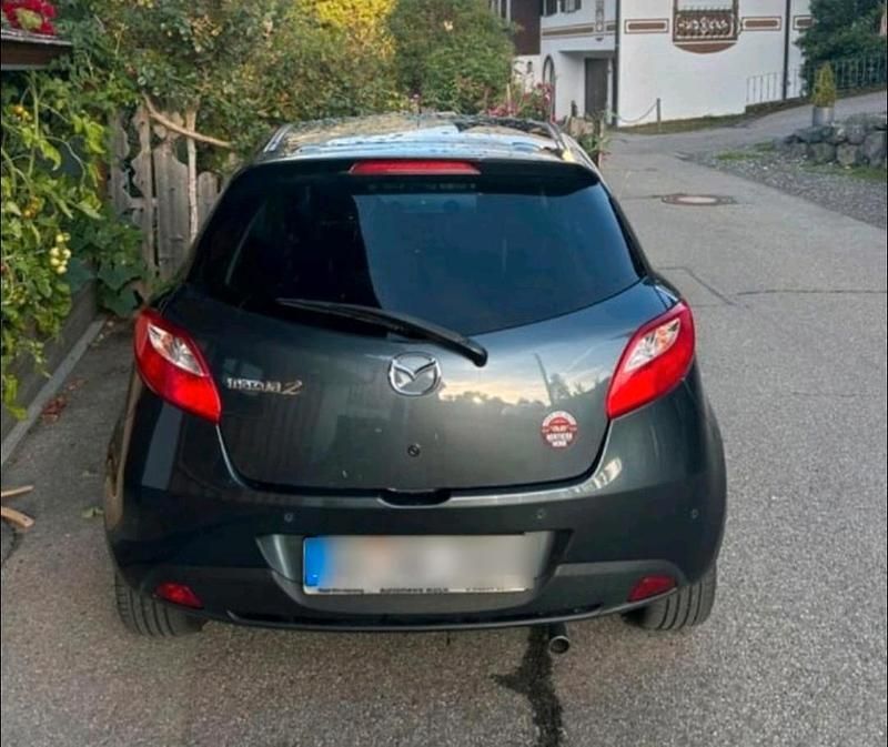 Gebraucht Mazda 2 84 PS (61 kW) 2012 Grau Kleinwagen