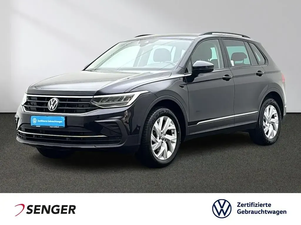 Gebraucht VW Tiguan Life 193 PS (141 kW) 2023 SUV