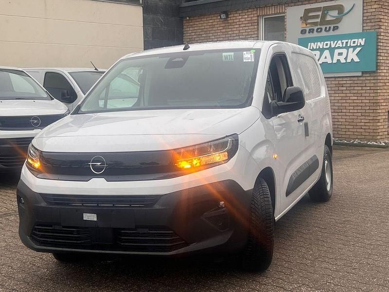 Neu Opel Combo 102 PS (75 kW) 2025 Weiß Van / Kleinbus